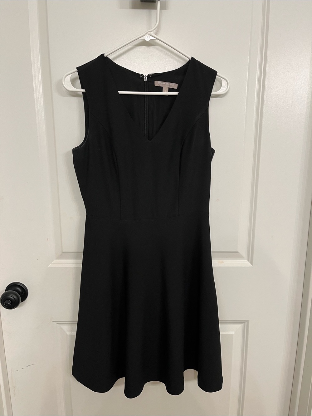 Classic Black Sleeveless V-Neck A-Line Dress